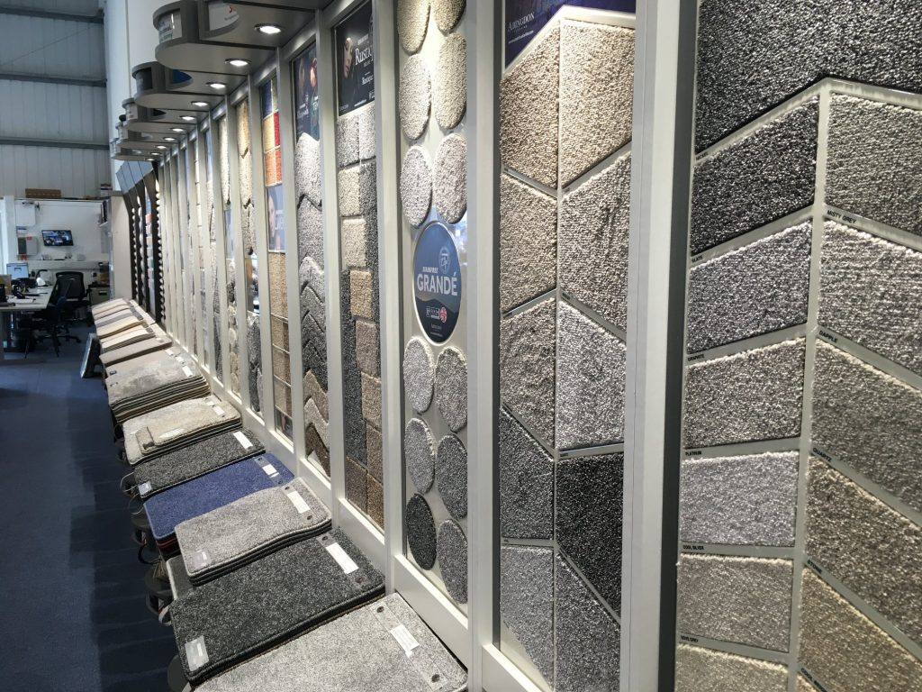 Carpet sample displays