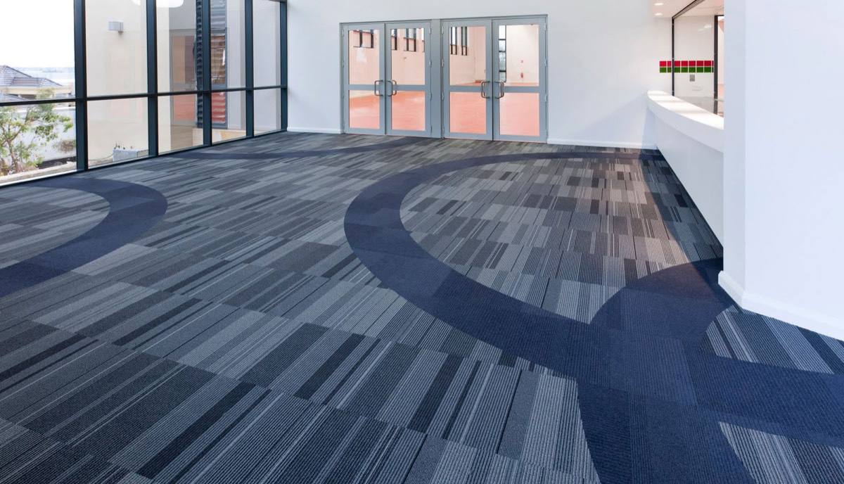 Commercial carpet tiles